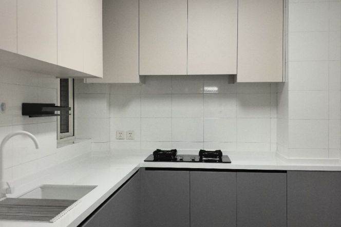 SuZhou Creek view 2BR 2BTH w/ Floor Heating nr ZhongTan Road M3/4