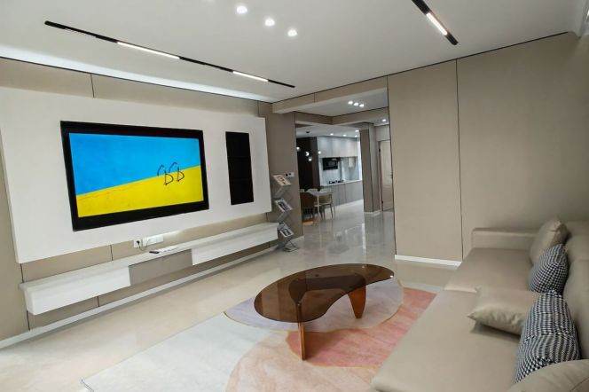 4 Brs, 2 Baths, 170 sqm with Floor heating/Central ac @ Shanghai Children Medical Centre L6