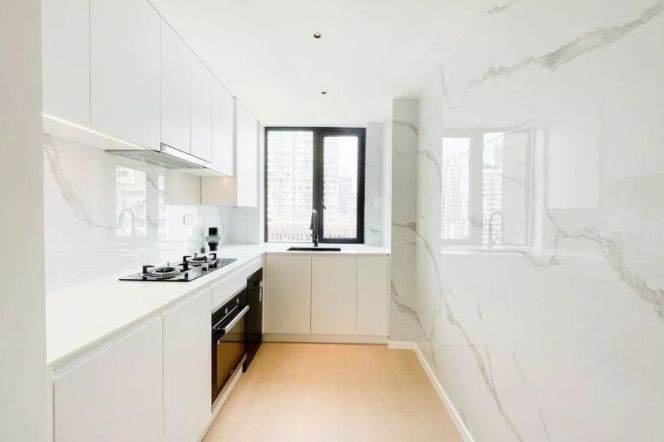 Spacious and bright 3Br/2bt@Xujiahui with ceiling to floor windows 157sqm