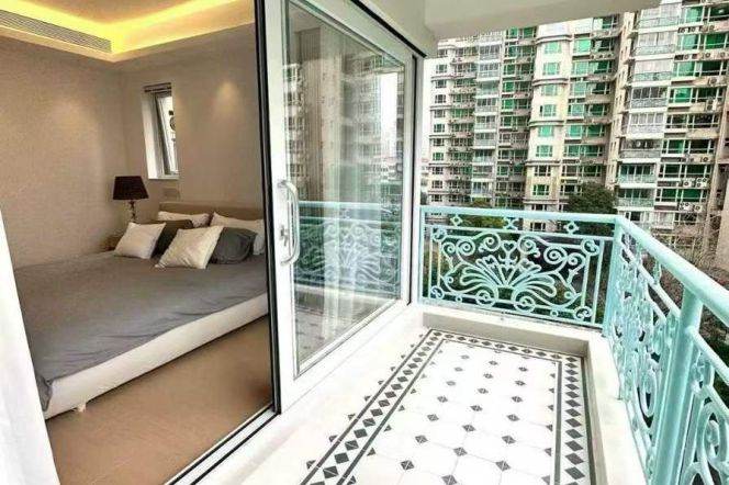 Outdoor balcony,2Br apt,Nr Jiang Su Rd station L2,11