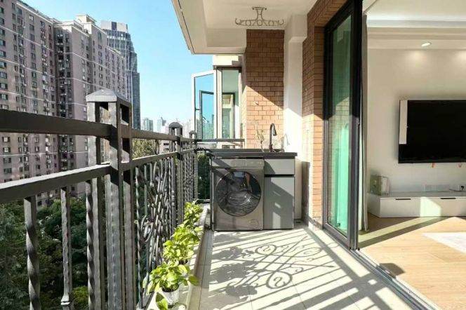 2BR w/ Balcony nr WuDing RD M14