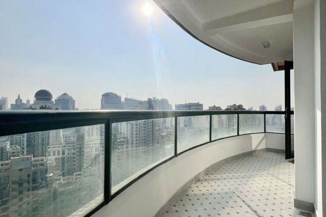 Modren 2brs with floor heating and balcony Nearby Jing an temple