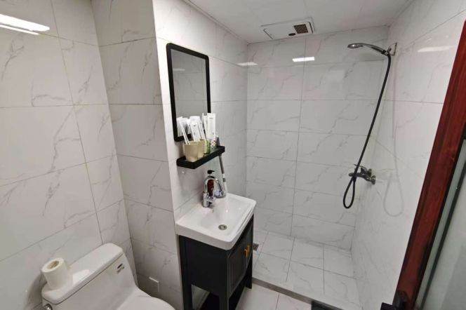 One bedroom loft apt nr L7 Langao Rd,free for gym & Internet for long&short rent