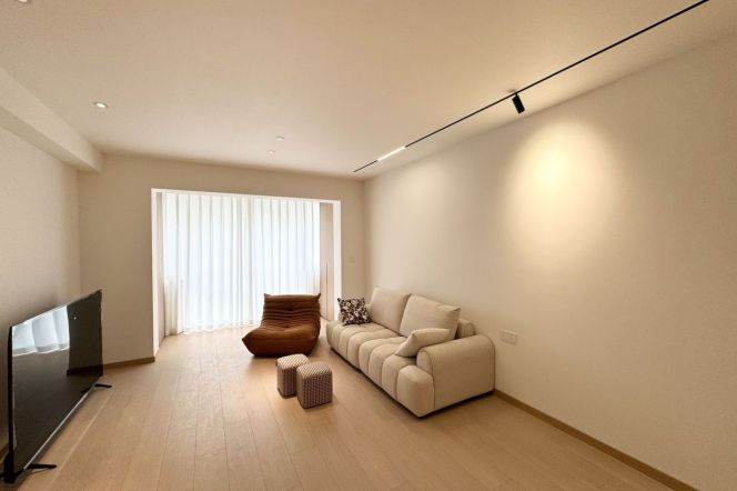 Modren 2brs with floor heating belong to Lujiazui