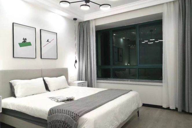 Spacious 2Brs/2Lrs/1Bt apt nr Hongqiao rd,M3/4/10