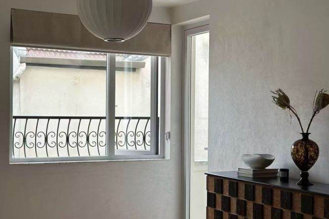 Beautiful 2brs with balcony near Shanghai Library