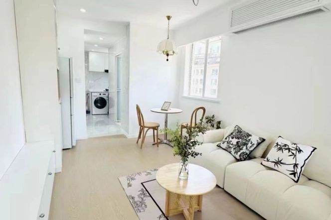 Great view/bright room/modern 1br 2lr/West yan'an rd@L3/4