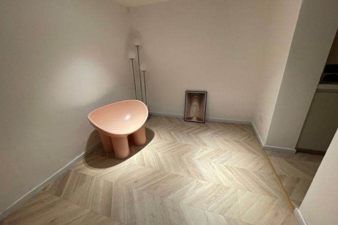 One bedroom loft apt nr L7 Langao Rd,free for gym & Internet for long&short rent