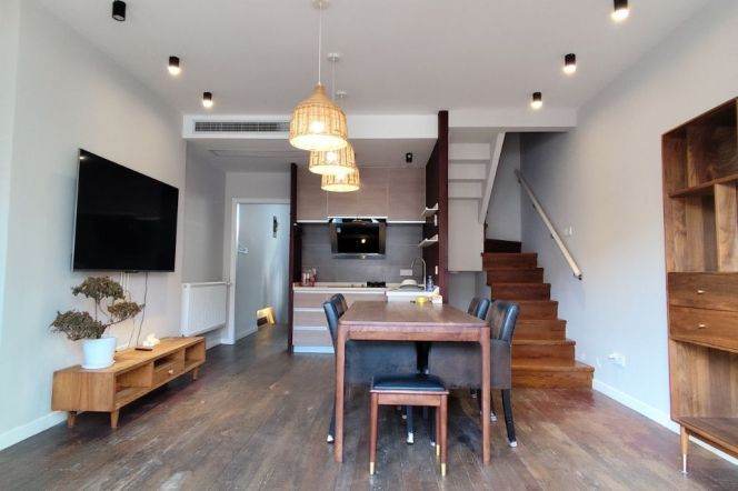 Nice terrace 2Brs/2Lrs/2Bts apt nr Jingan temple,M2/7/14