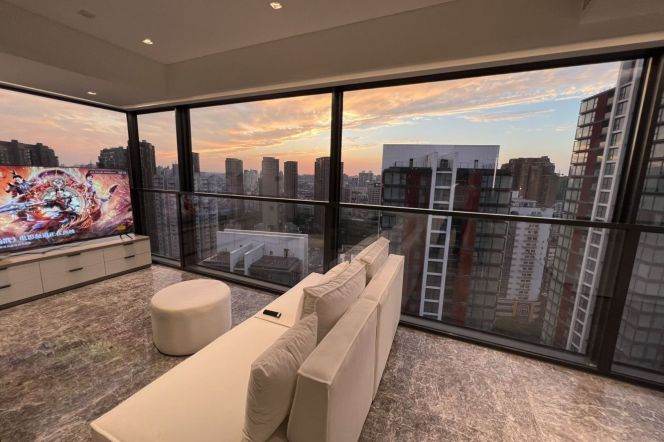 2 Brs with Floor Heating, 120 sqm with Gym /Swimming Pool @ Zhongxing MetroL8