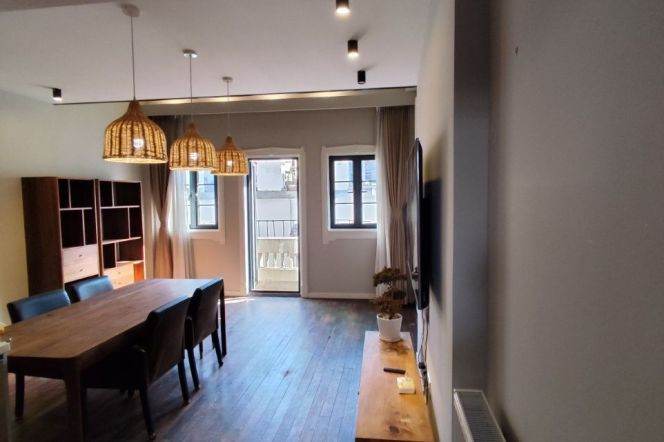 Nice terrace 2Brs/2Lrs/2Bts apt nr Jingan temple,M2/7/14