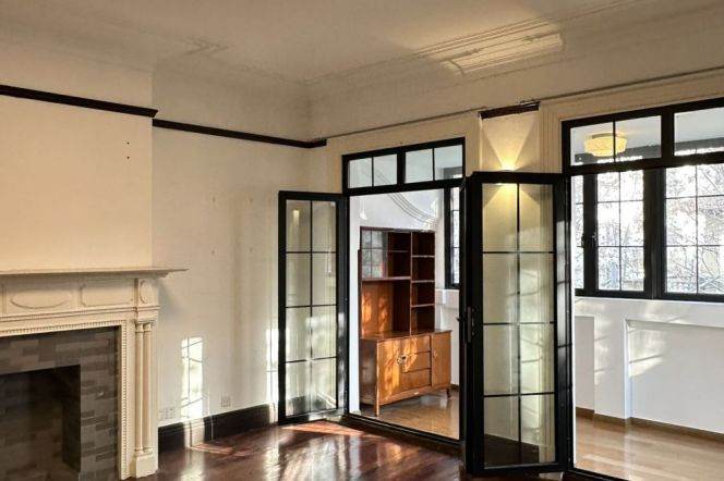  Unique 1br lanehouse nr Jiangsu Rd   M2/7/11