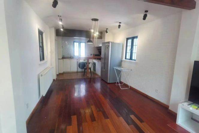 Jing'an temple Huashan/Urumqi road wall heating 1br apt with terrace; L2/7