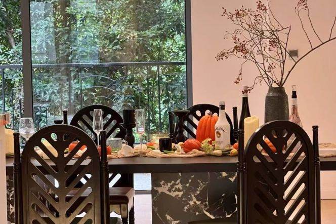 7 Brs, 7 Baths with Yards, 481 sqm, Newly renovated @ National Exhibition and Convention Centre L2