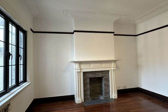  Unique 1br lanehouse nr Jiangsu Rd   M2/7/11