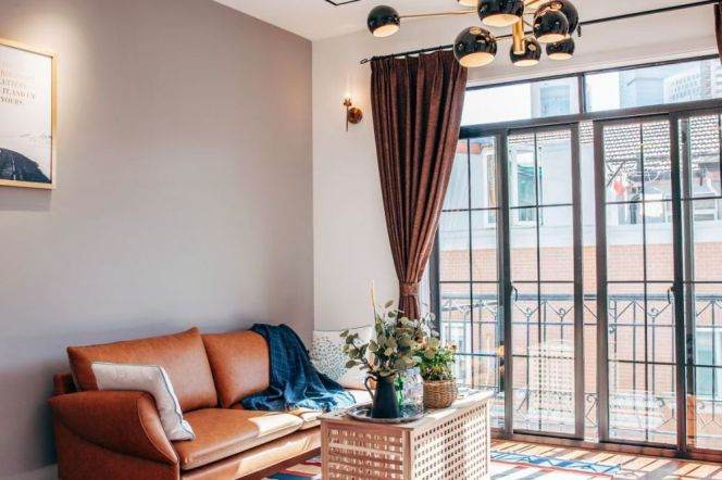 Spacious 1Br/2Lr/1Bt+Lovely Patio Close to L2/7/14 Jing’an Temple station 