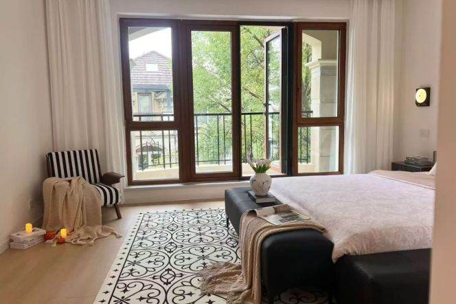 7 Brs, 7 Baths with Yards, 481 sqm, Newly renovated @ National Exhibition and Convention Centre L2