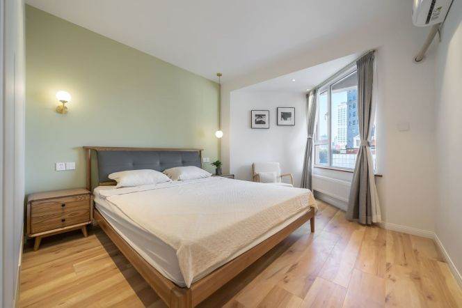 West Nanjing Rd Station Elevator 3Br/2Bath Line2/12/13