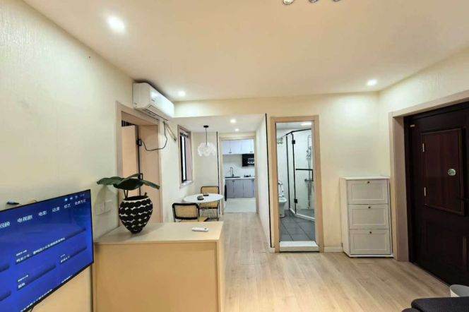 Pudong/elevator 1br 2lr/85 SQM/nice kitchen,Century Avenue@L2/4/6/9