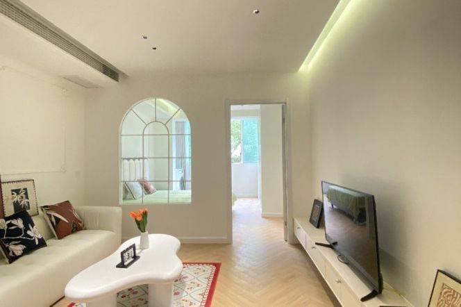 Bright 1br 1lr Nr L2/11 jiangsu rd sta