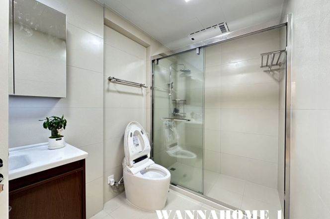 Large Open Balcony+Modern&Spacious&Bright 2Bdrs 2Baths Apt+Nice Compound+L7/13 Chang Shou Rd