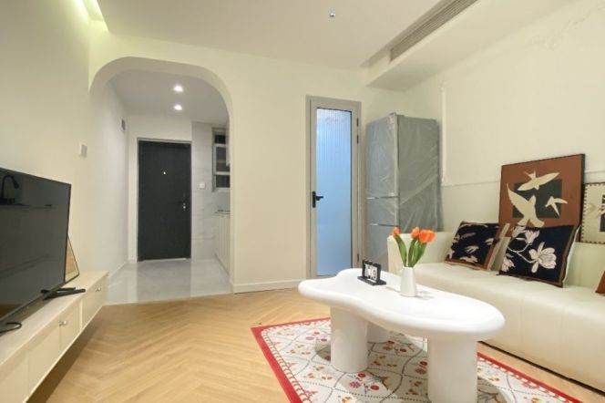 Bright 1br 1lr Nr L2/11 jiangsu rd sta