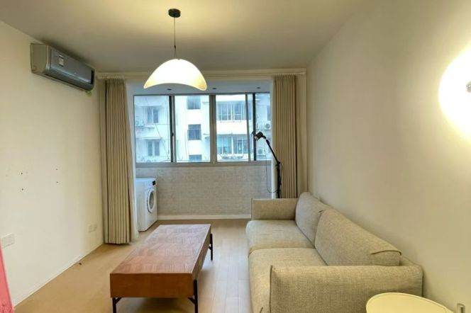 Nice one bedroom Apt with dryer @Wuding Rd/Jing'an Temple