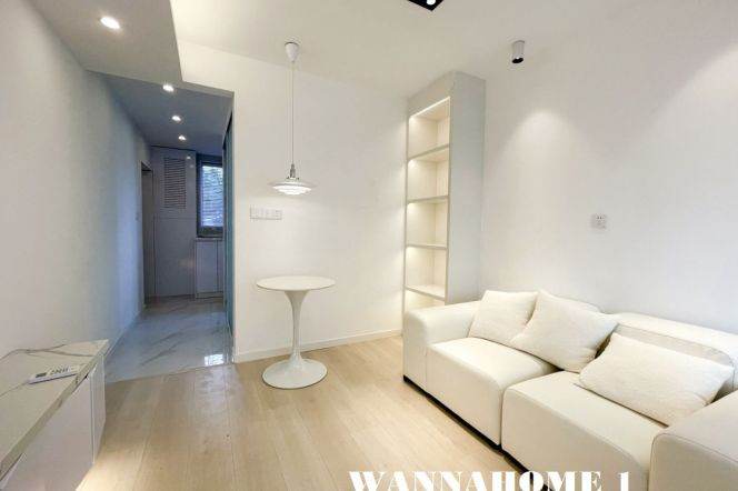 Modern&Spacious&Bright 1Bdr 1Bath Apt/Zhong Shan Park/Large Closet/Elevator