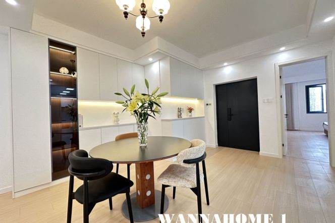 Large Open Balcony+Modern&Spacious&Bright 2Bdrs 2Baths Apt+Nice Compound+L7/13 Chang Shou Rd