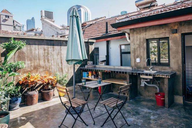 Terrace,1br apt,Nr Jing'an temple,L 2,7