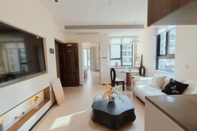 Brand new Cozy 1br,CA,floor heating,Oven,Smart appliances