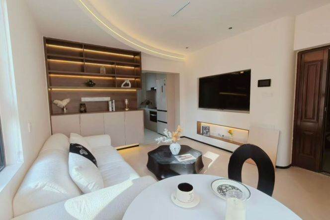 Brand new Cozy 1br,CA,floor heating,Oven,Smart appliances