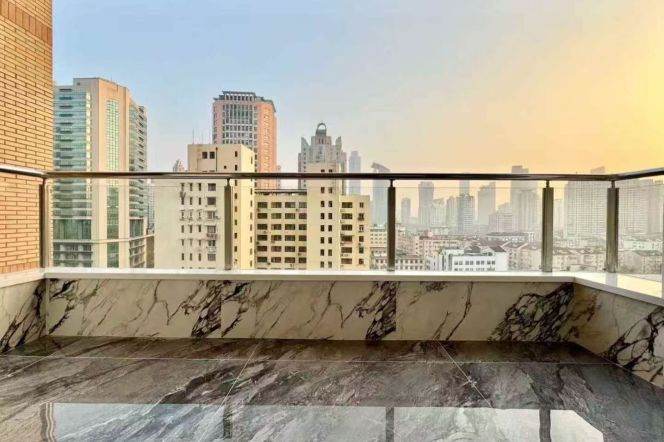 Quality 2br with balcony @Jing'an  &Floor heating  L2/7/12/13