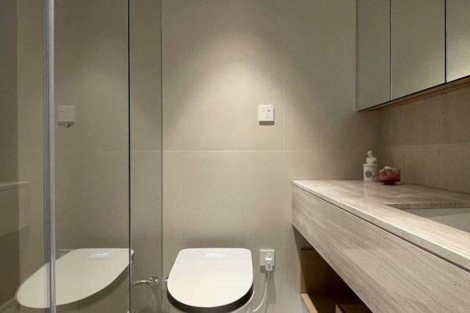 L2/11 Jiang Su Rd+Spacious&Bright 2Bdrs 1Bath Apt+Jing An Temple+L14 Wu Ding Rd+Nice Compound