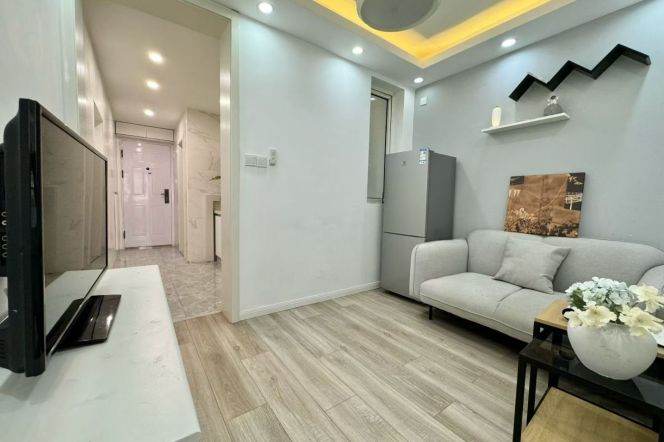 Cozy separate 1br 1lr Nr L3/4/10 hongqiao rd sta