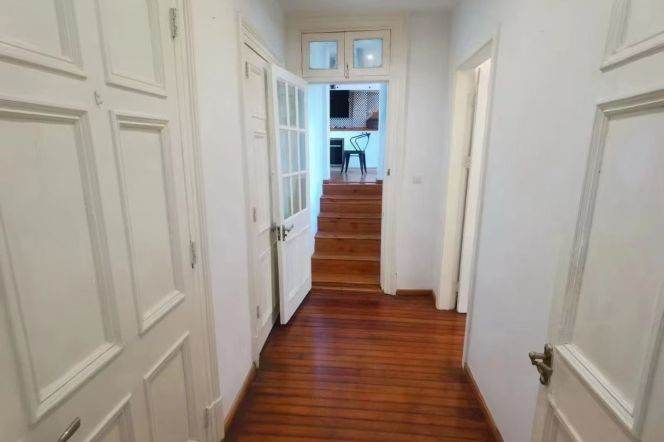 Jing'an temple Huashan/Urumqi road wall heating 1br apt with terrace; L2/7