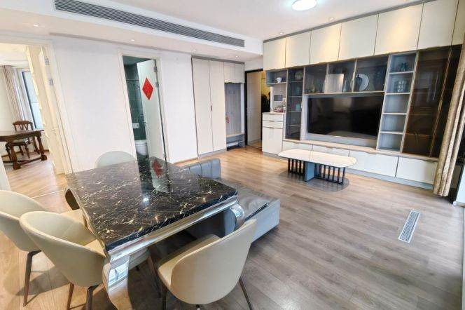 High Quality compound with Pool+GYM,2 br with River View. next Wellington shanghai. 