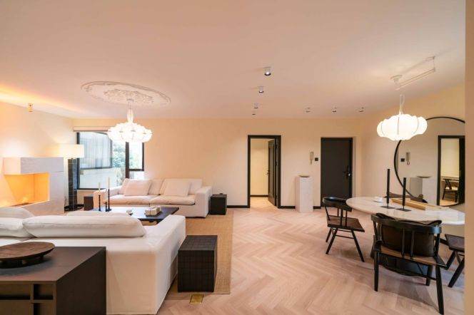 Modren 3brs with floor heating belong to Tianzifang area 