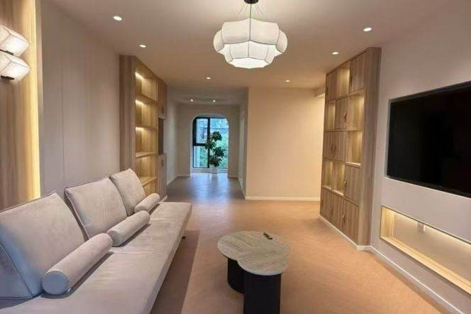 Morden&Bright 3Bdrs 2Baths @Wuzhong &Line 15