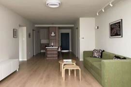 3Beds for Rent in Sanhe Garden near Jing'an Temple/Line2& 7 