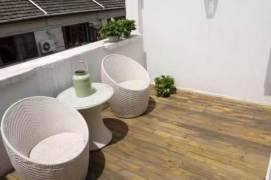 Furnished 1br w/patio-Jiangsu Road