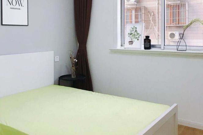 cozy room near zhongshan park, Mlines2/3/4,close to ECNU/SJTU/DHU,advance booking accepted 