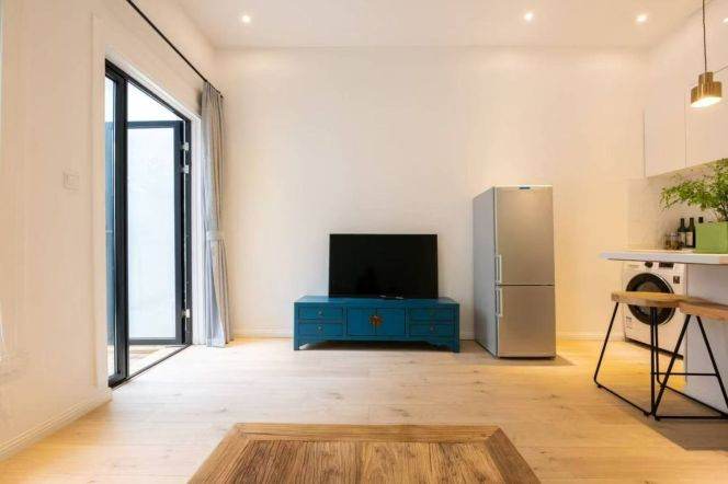 Furnished 1br w Yard-West Nanjing/Jing'an Temple