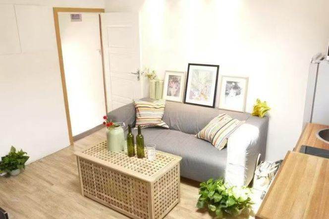 Furnished 1br w/patio-Jiangsu Road