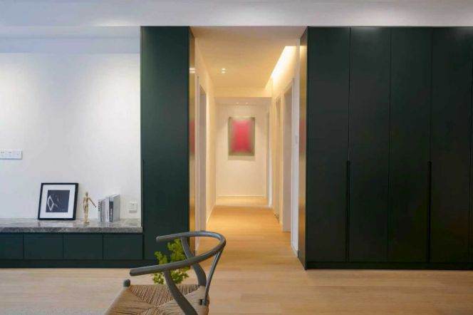 Modren 3brs with balcony and floor heating in Xujiahui 