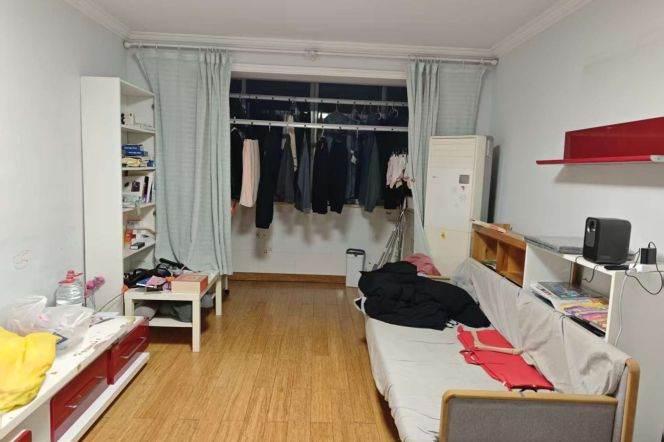 Amazing 2-Bedroom Whole Apt Near ECUST | 2-Min Walk to Campus✨