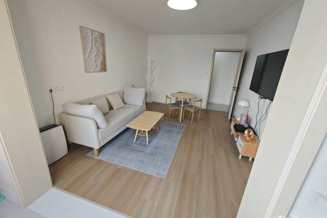 Renovated 2br near line 3/4/11 Caoyang Road