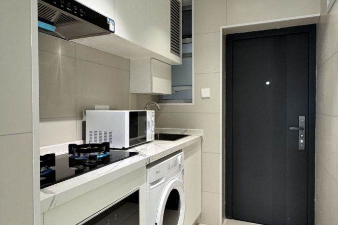 Bright & Cozy 1Br 4F| Next to L2/11 Jiangsu Rd | Great sunshine 6.6K