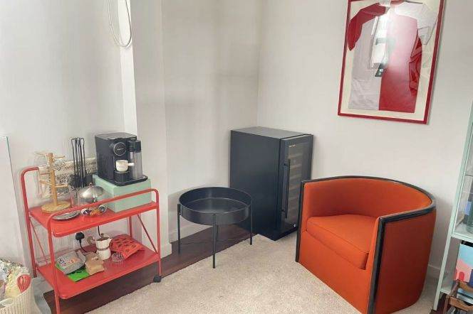Nice balcony 2+1Brs/2Lrs/2Bts apt nr Changshu rd,M1/7