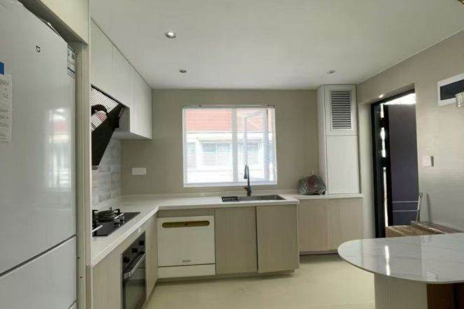 Modern 1br near Jing'an Temple